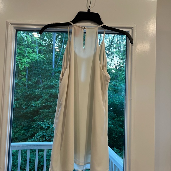 White Top - Picture 3 of 3